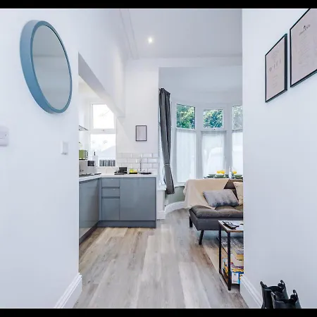 Entire Cozy Apt, Prime Location & Free Parking Mánchester Exterior foto