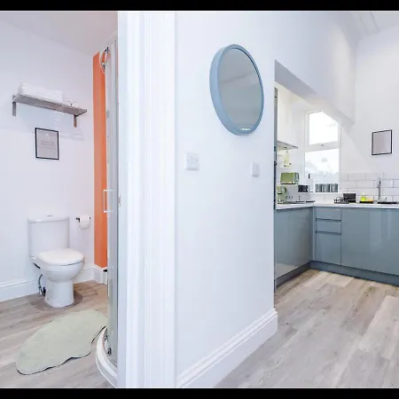 Entire Cozy Apt, Prime Location & Free Parking Mánchester Exterior foto